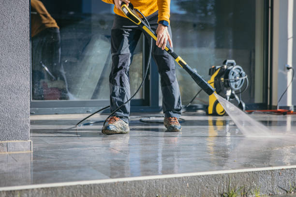 Best Window and Screen Pressure Cleaning in West Falls Church, VA